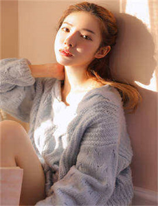 《扒开美女视频网站》