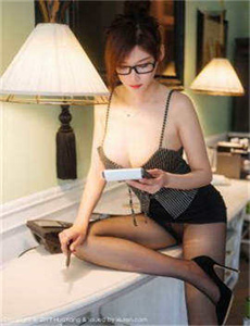 《YIN乱的新婚夜苏小洁》