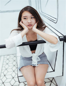 《藤井蕾娜》